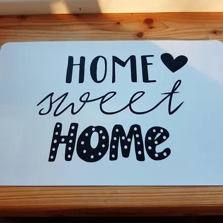 Neve Nincs Nyaralo - Oenallo Haziko- Privat Szfera *