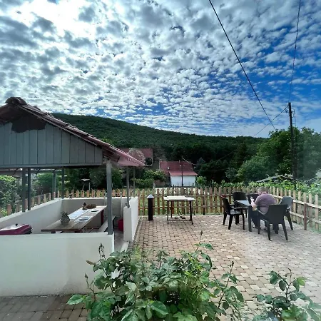 Apartament Neve Nincs Nyaralo - Oenallo Haziko- Privat Szfera *