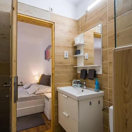 Apartment Neve Nincs Nyaralo - Oenallo Haziko- Privat Szfera