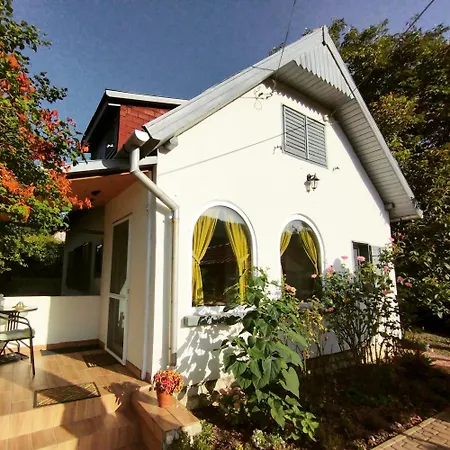 Apartmán Neve Nincs Nyaralo - Oenallo Haziko- Privat Szfera