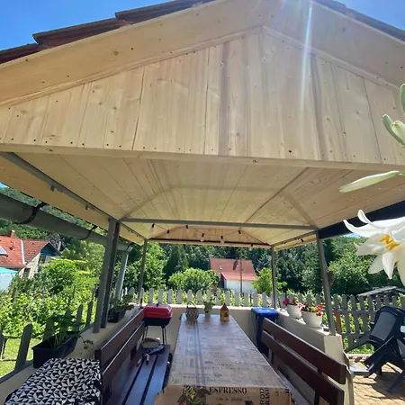 Neve Nincs Nyaralo - Oenallo Haziko- Privat Szfera Apartament Balatonfüred