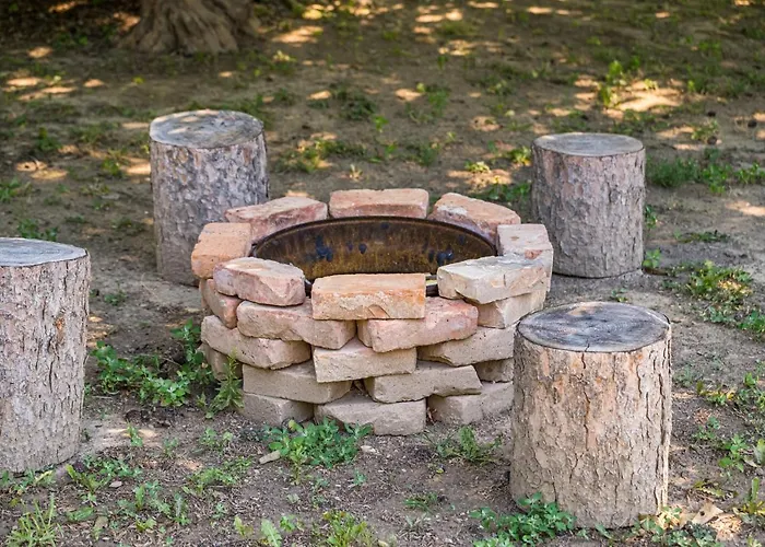 Neve Nincs Nyaralo - Oenallo Haziko- Privat Szfera Balatonfured