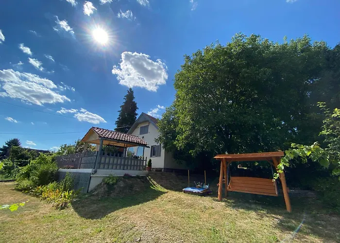 Neve Nincs Nyaralo - Oenallo Haziko- Privat Szfera Apartment Balatonfured